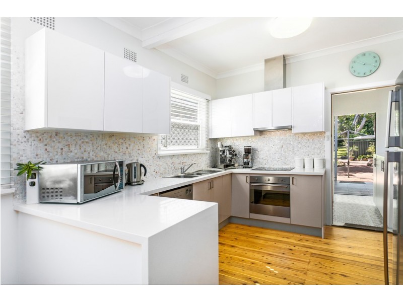 47 Ocean Street, Windang NSW 2528