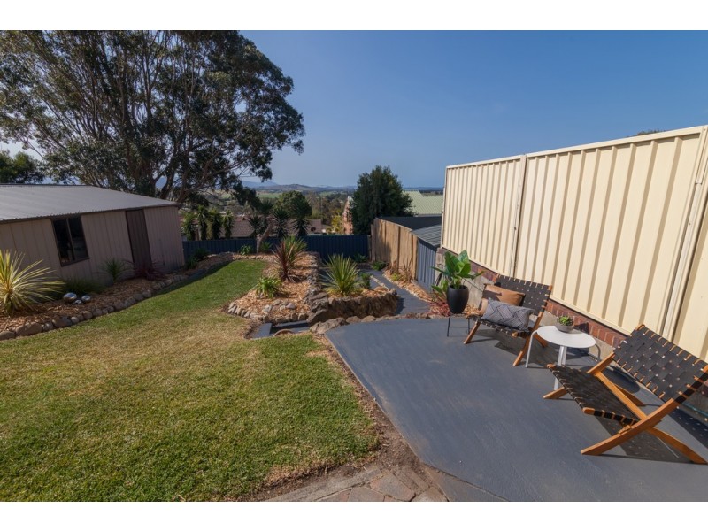 21 Scenic Crescent, Albion Park NSW 2527