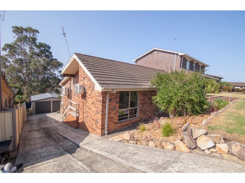 21 Scenic Crescent, Albion Park NSW 2527