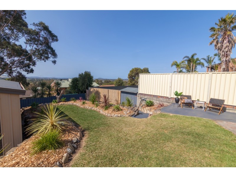 21 Scenic Crescent, Albion Park NSW 2527
