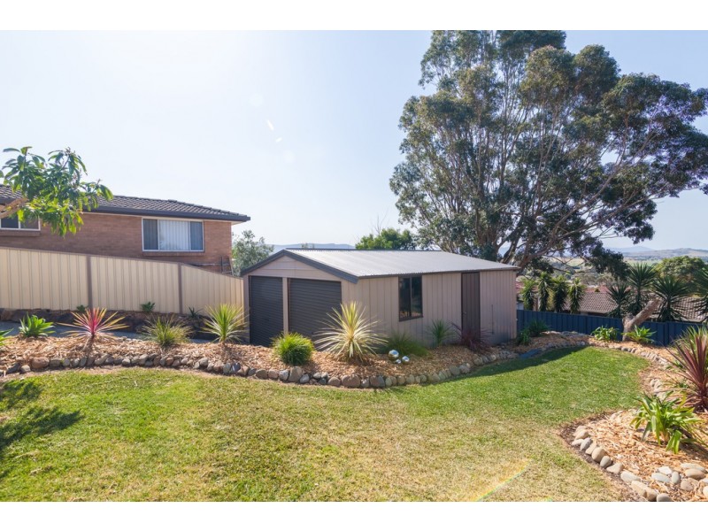 21 Scenic Crescent, Albion Park NSW 2527