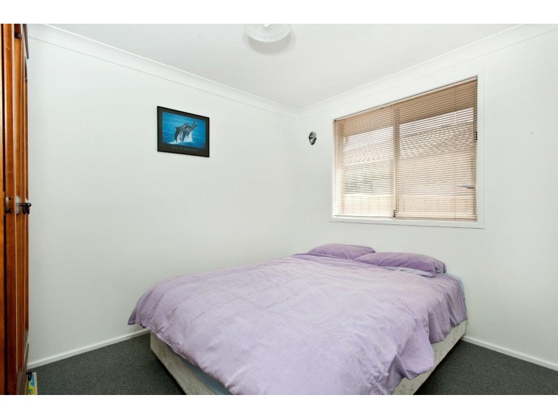 15B Landy Drive, Mount Warrigal NSW 2528