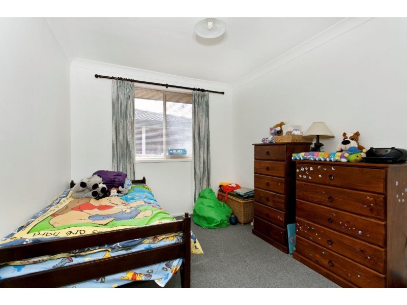 15B Landy Drive, Mount Warrigal NSW 2528