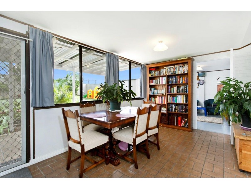 15B Landy Drive, Mount Warrigal NSW 2528