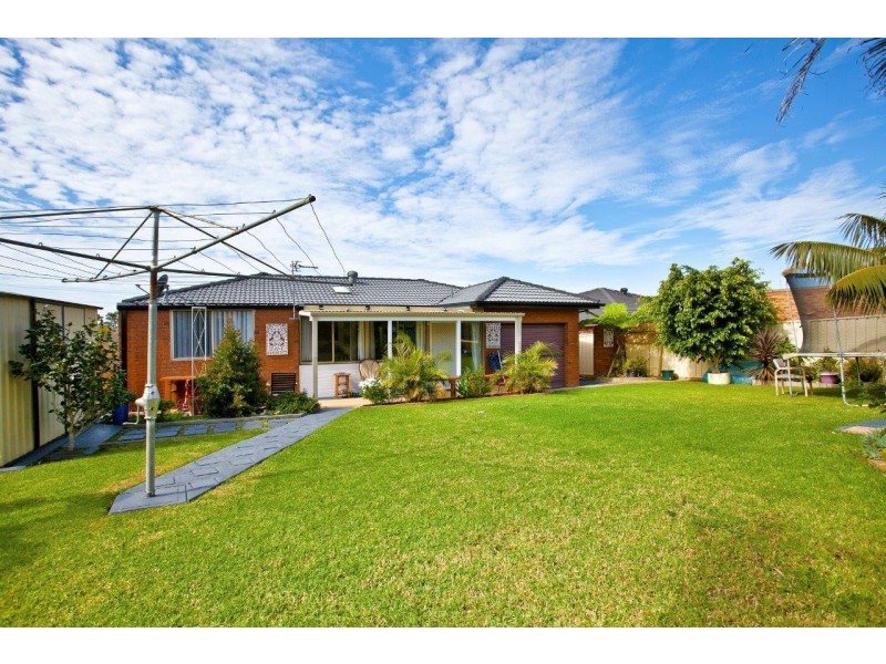 15B Landy Drive, Mount Warrigal NSW 2528