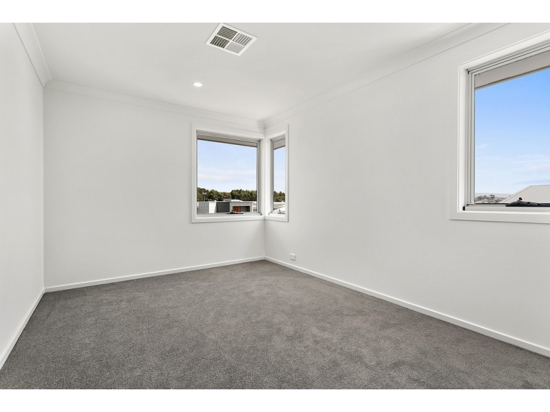 14 Cowries Avenue, Shell Cove NSW 2529