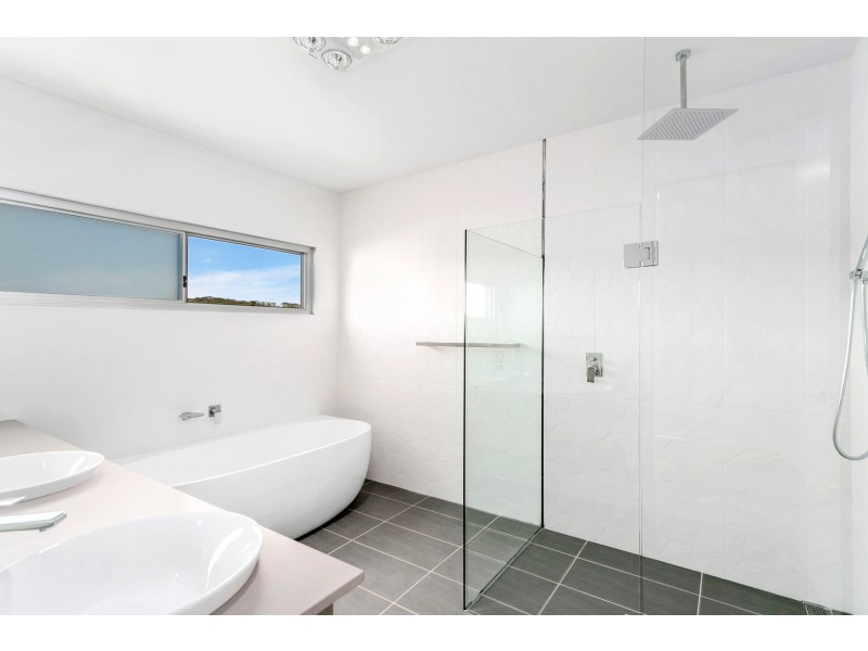 7A Pine Valley Place, Shell Cove NSW 2529