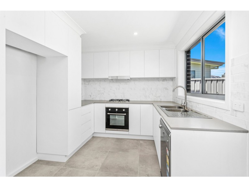3/27 Lyne Street, Oak Flats NSW 2529