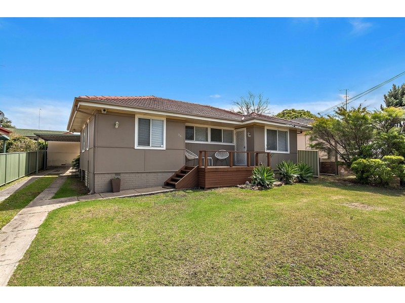 36 Girraween Avenue, Lake Illawarra NSW 2528