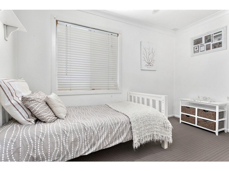 36 Girraween Avenue, Lake Illawarra NSW 2528