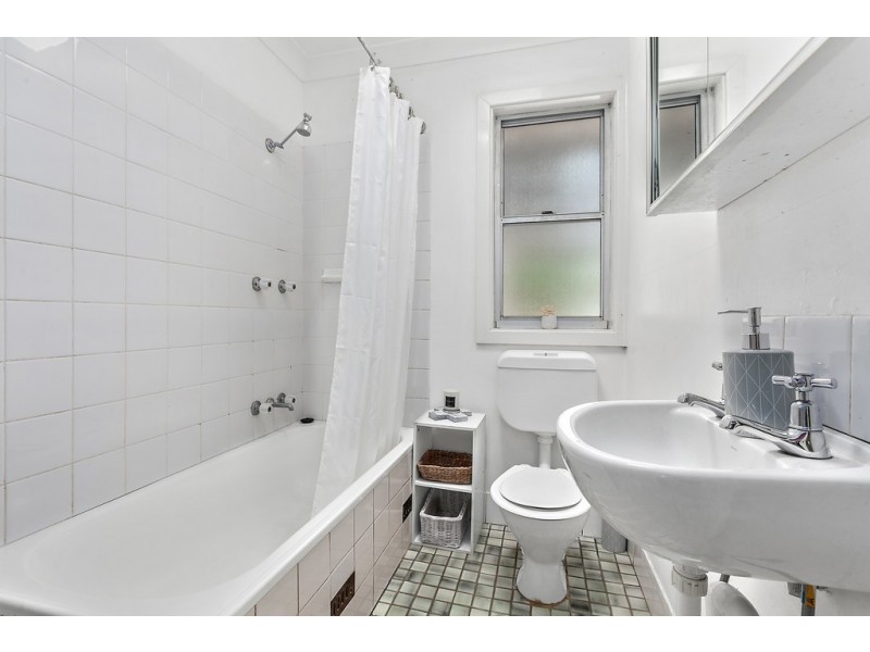 36 Girraween Avenue, Lake Illawarra NSW 2528