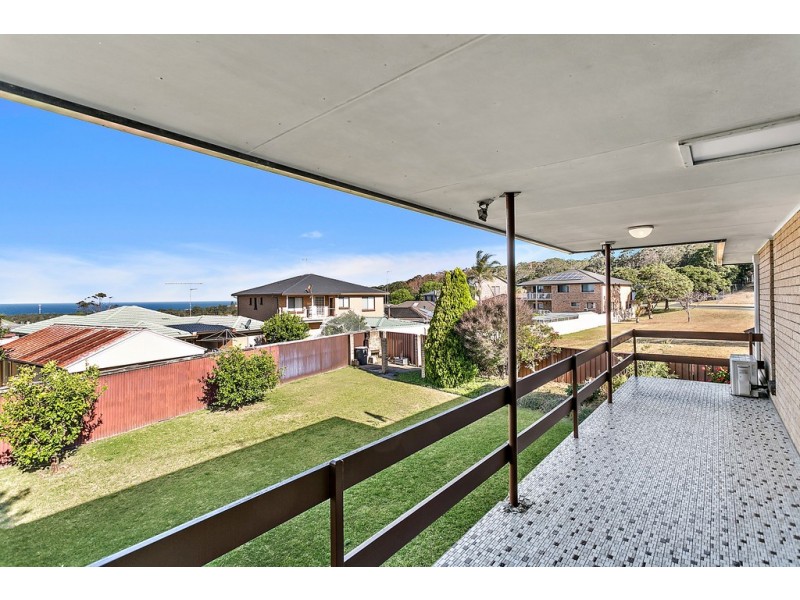 141 Captain Cook Drive, Barrack Heights NSW 2528