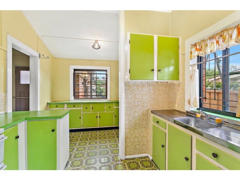 7 Hoskins Avenue, Warrawong NSW 2502