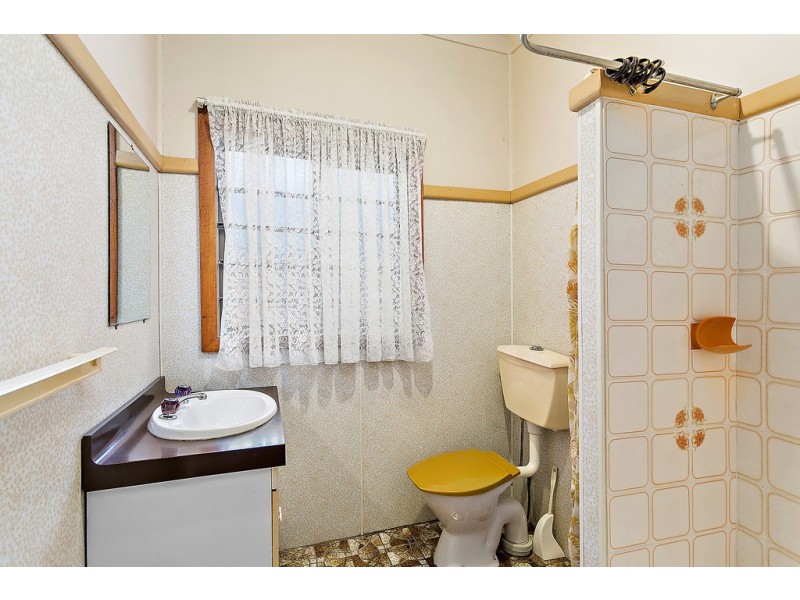 7 Hoskins Avenue, Warrawong NSW 2502