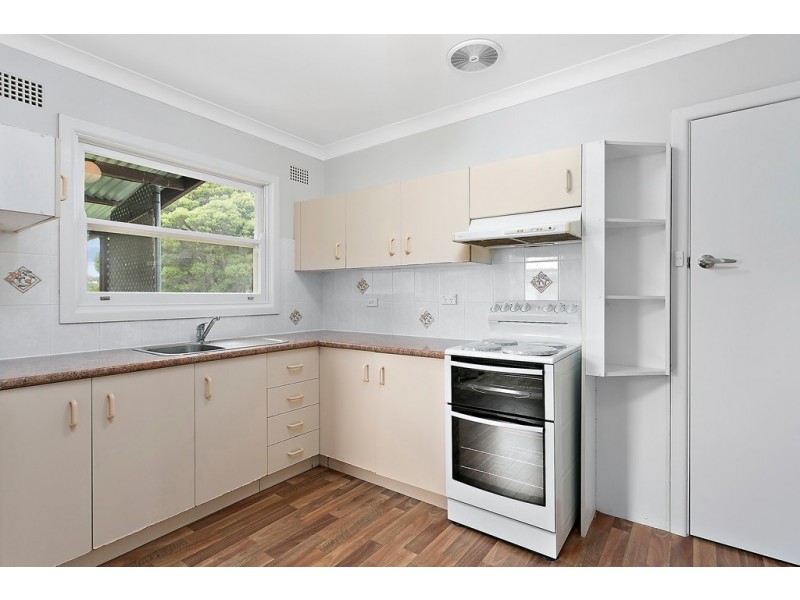 10 Centenary Road, Albion Park NSW 2527