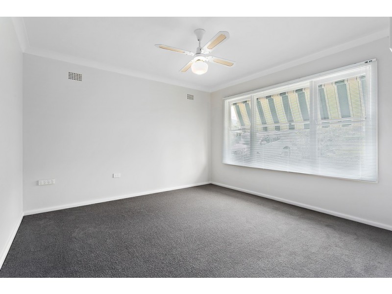 10 Centenary Road, Albion Park NSW 2527