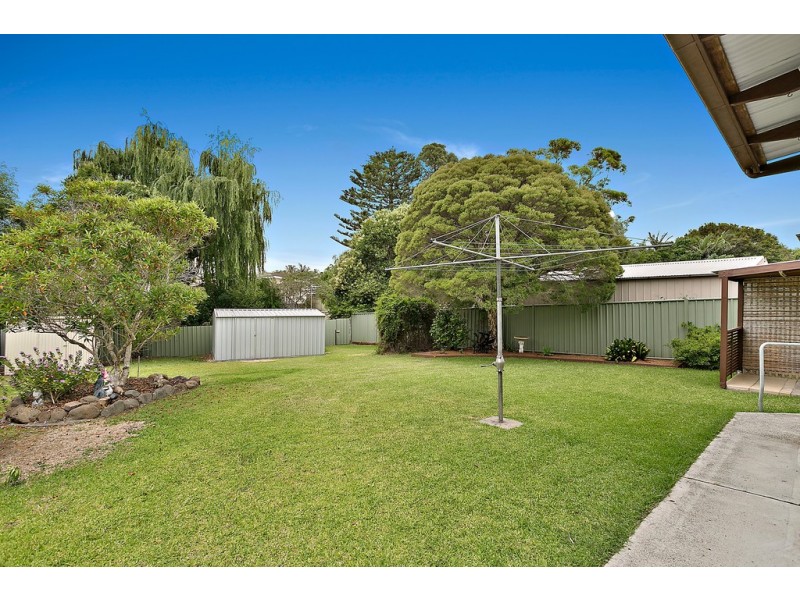10 Centenary Road, Albion Park NSW 2527