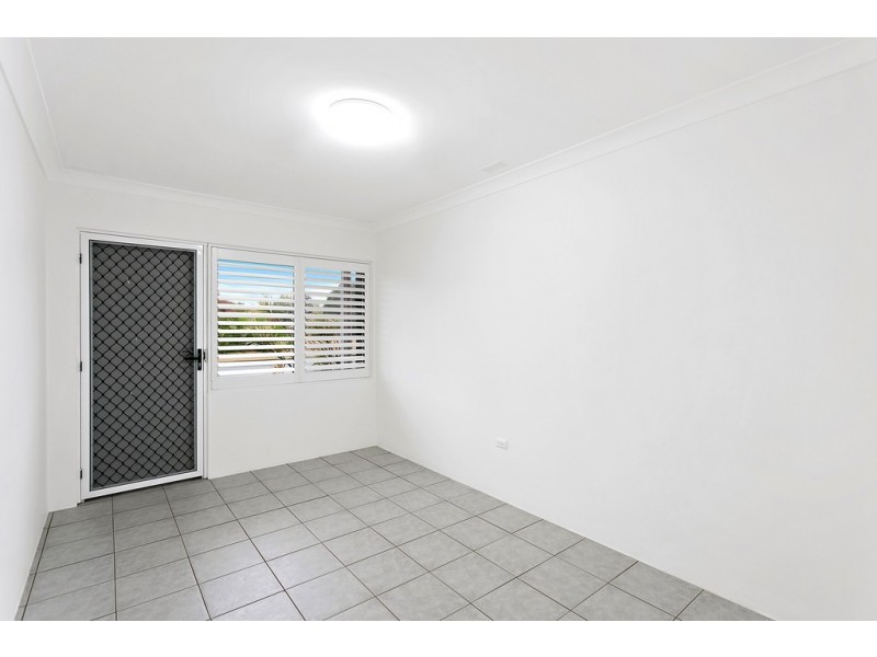1/6 Osborne Parade, Warilla NSW 2528
