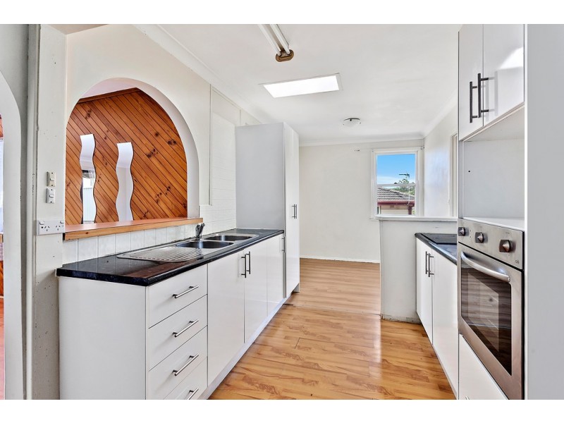 93 Nottingham Street, Berkeley NSW 2506