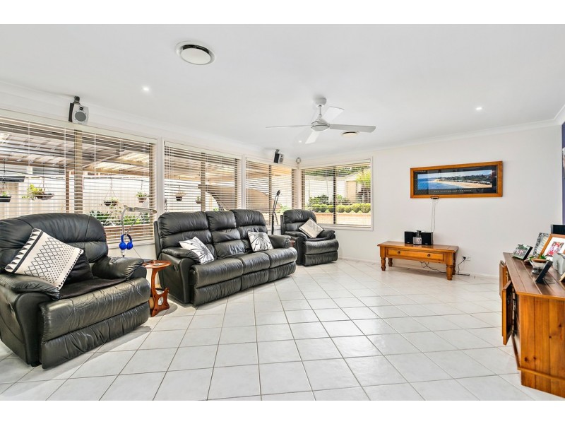 3 Brewster Way, Flinders NSW 2529