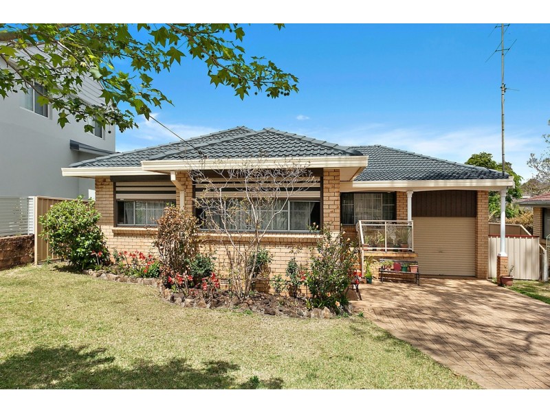 11 Gray Avenue, Mount Warrigal NSW 2528