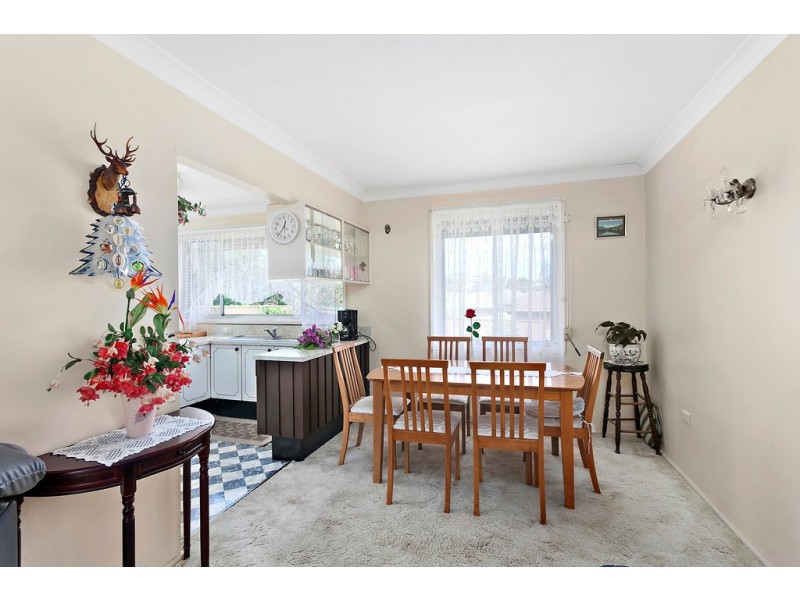 11 Gray Avenue, Mount Warrigal NSW 2528