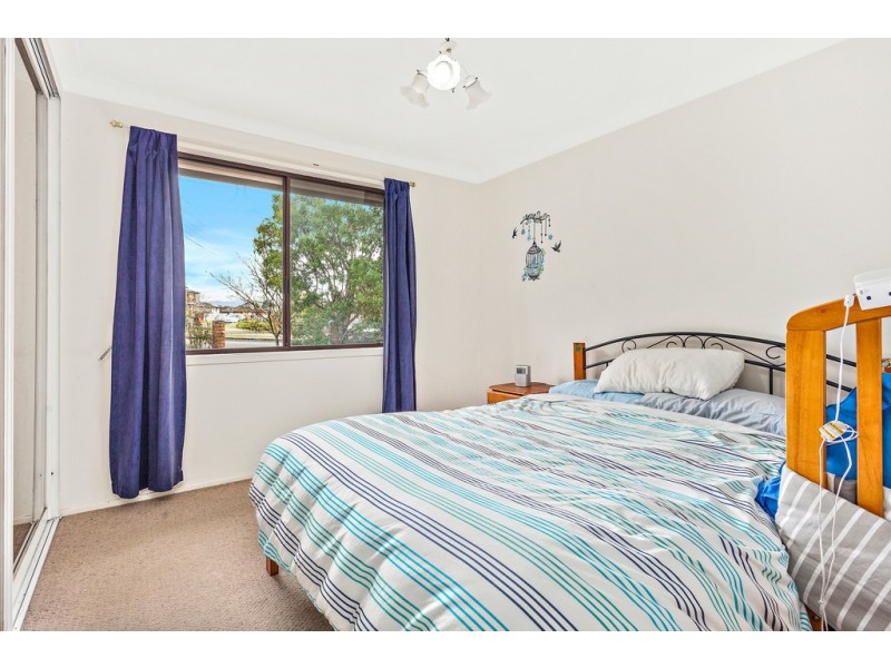 14 Government Road, Oak Flats NSW 2529