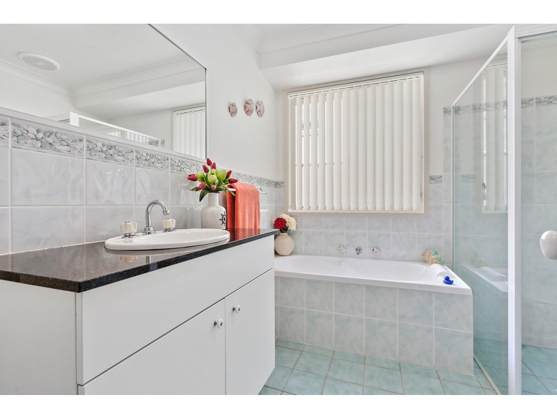 12 Cove Boulevarde, Shell Cove NSW 2529