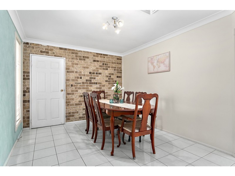 8 Roper Road, Albion Park NSW 2527