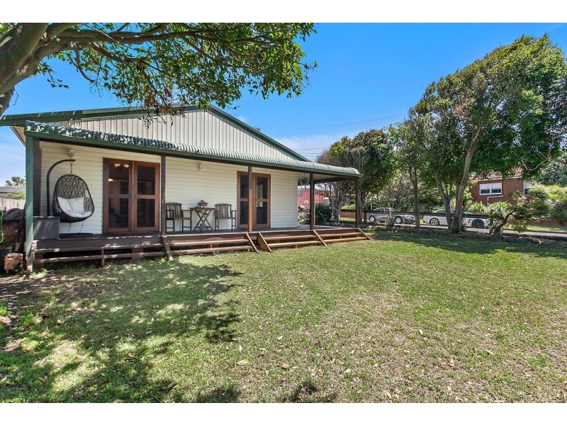 61 Tobruk Avenue, Port Kembla NSW 2505