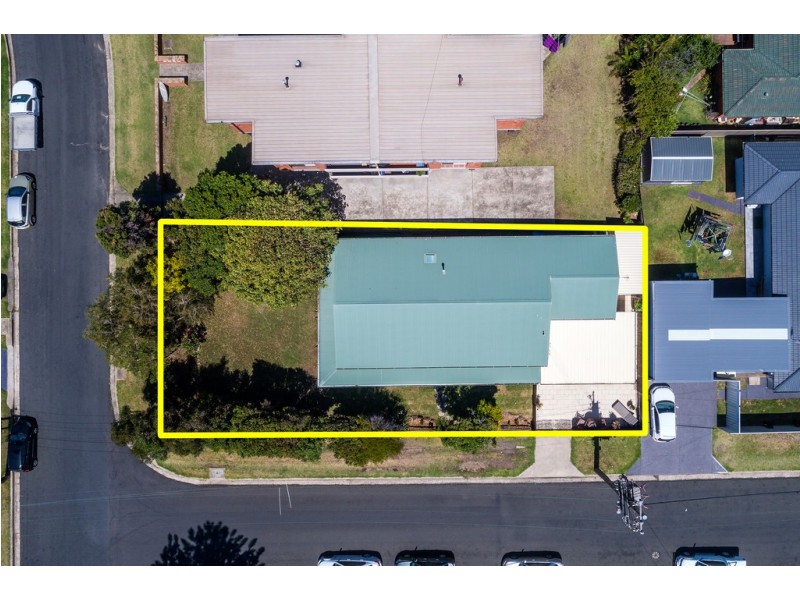 61 Tobruk Avenue, Port Kembla NSW 2505
