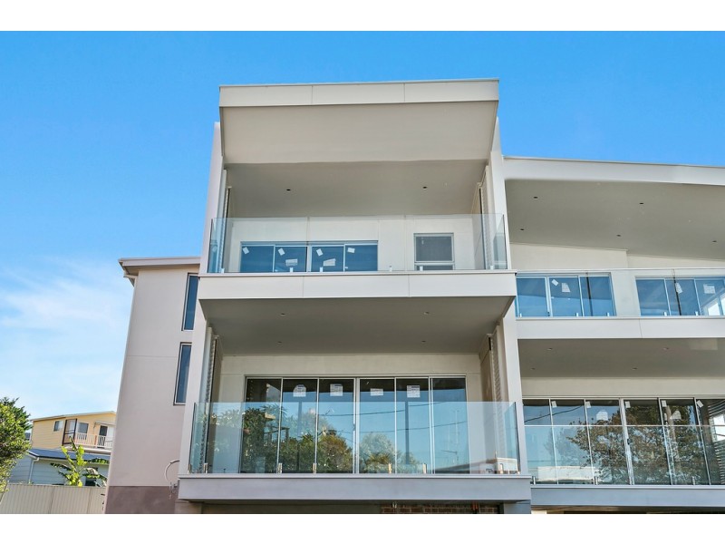 Unit 1/4 Gardeners Crescent, Shellharbour NSW 2529
