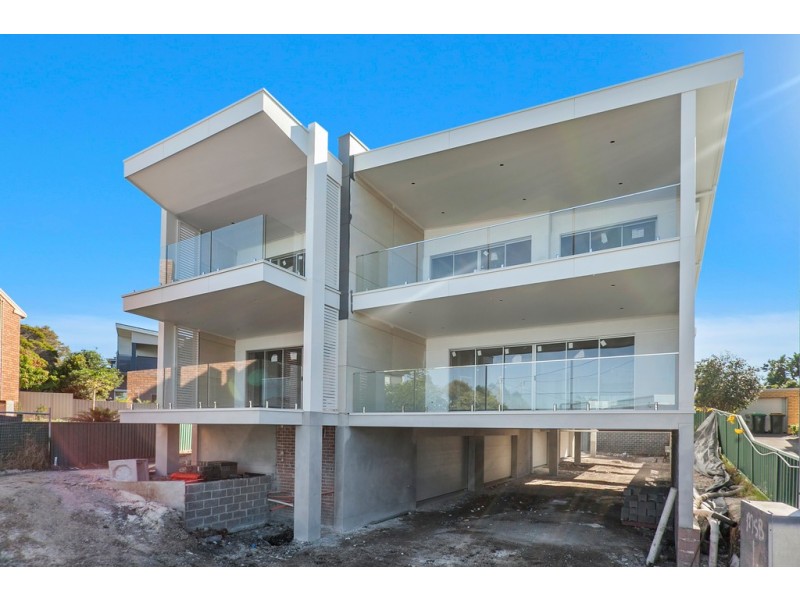 Unit 1/4 Gardeners Crescent, Shellharbour NSW 2529