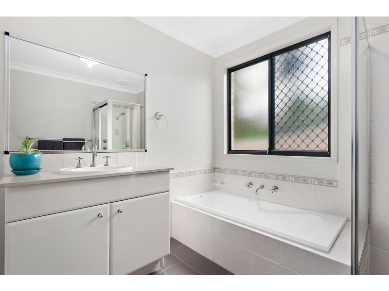 5 Pickersgill Way, Shell Cove NSW 2529