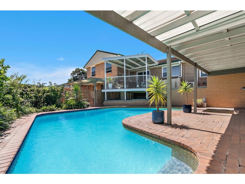10 Goolagong Circuit, Mount Warrigal NSW 2528