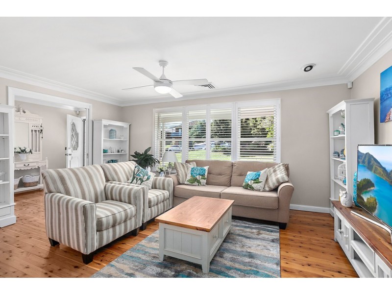 10 Goolagong Circuit, Mount Warrigal NSW 2528
