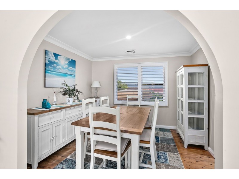 10 Goolagong Circuit, Mount Warrigal NSW 2528