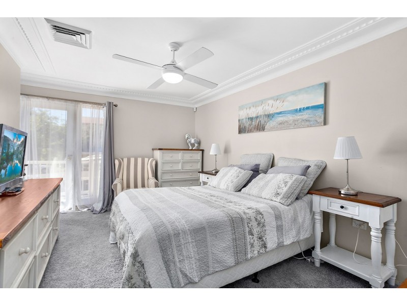 10 Goolagong Circuit, Mount Warrigal NSW 2528