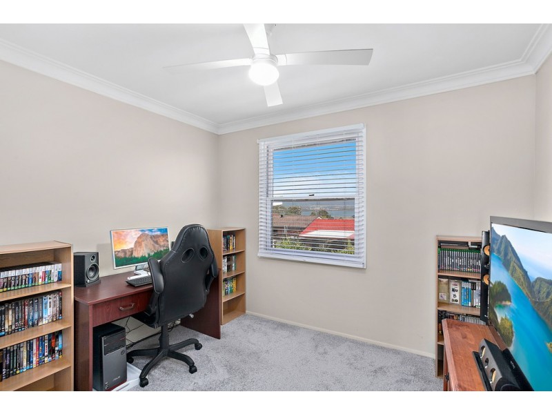 10 Goolagong Circuit, Mount Warrigal NSW 2528