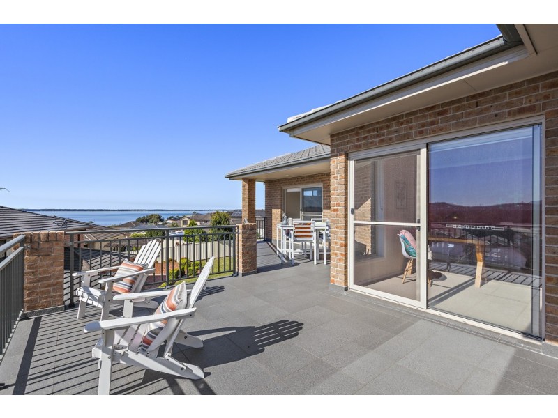 22 Theatre Terrace, Kanahooka NSW 2530