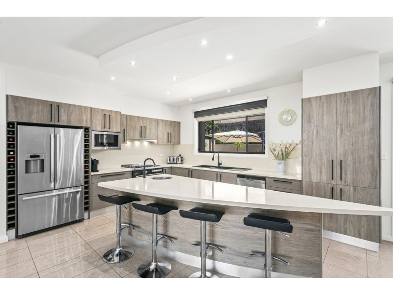 21 Albatross Drive, Blackbutt NSW 2529