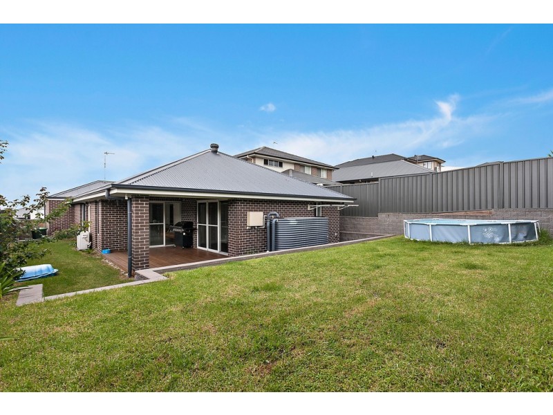 13 Elizabeth Circuit, Flinders NSW 2529