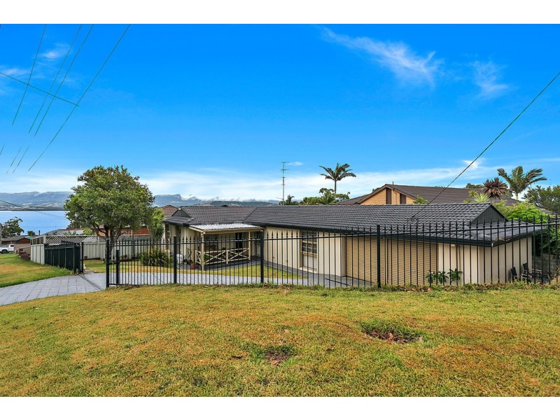 2 Wood Avenue, Mount Warrigal NSW 2528