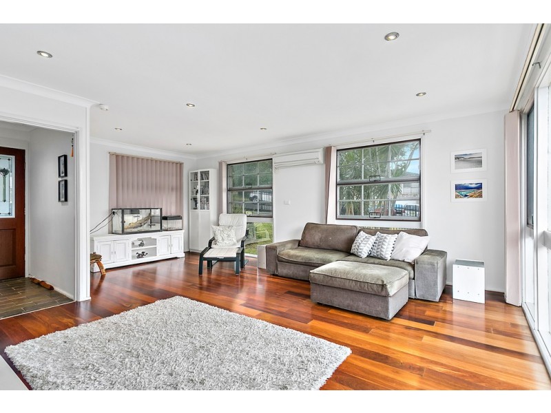 2 Wood Avenue, Mount Warrigal NSW 2528
