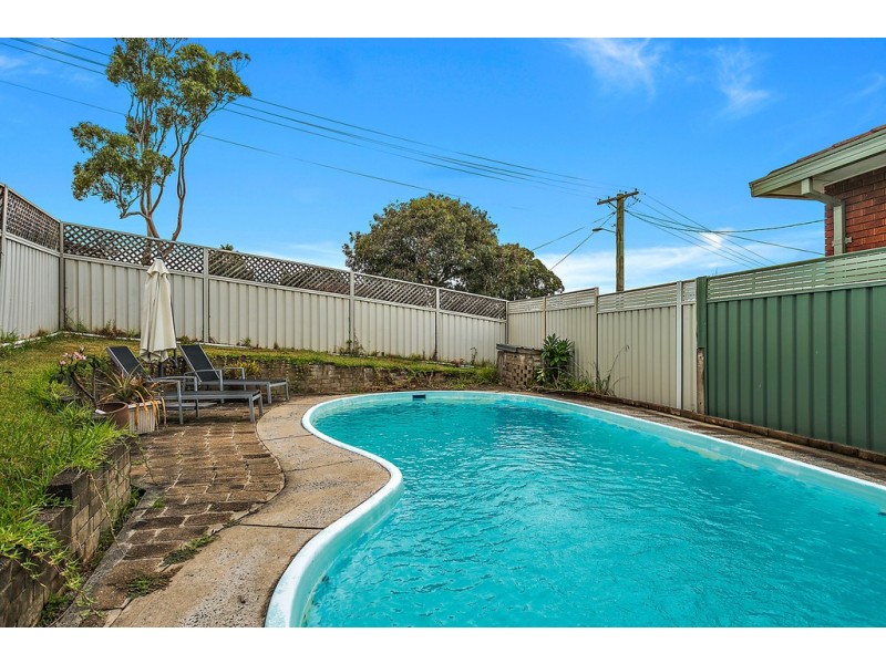 2 Wood Avenue, Mount Warrigal NSW 2528