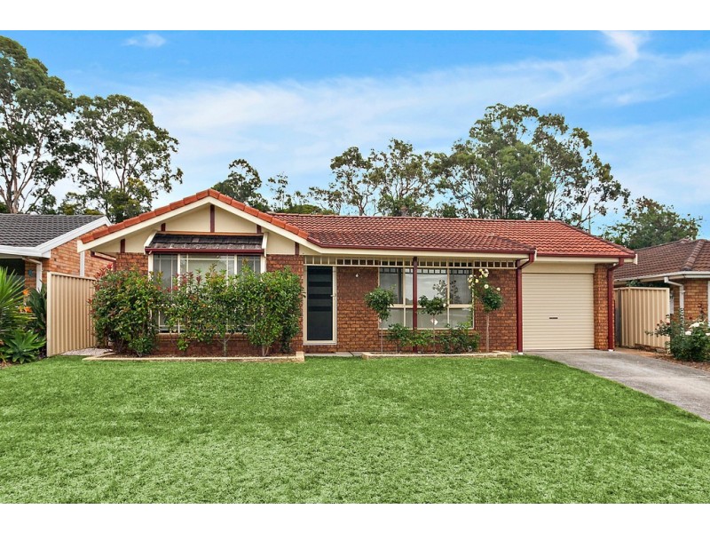 8 Mayfield Circuit, Albion Park NSW 2527