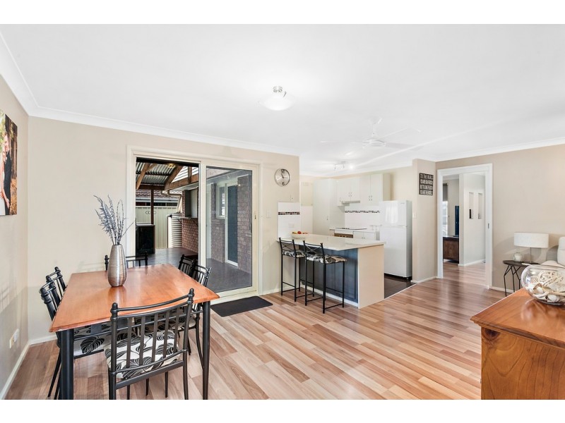 8 Mayfield Circuit, Albion Park NSW 2527