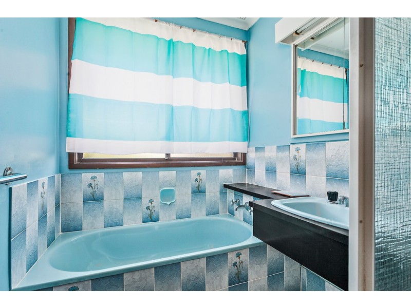 18 Arcadia Street, Warilla NSW 2528