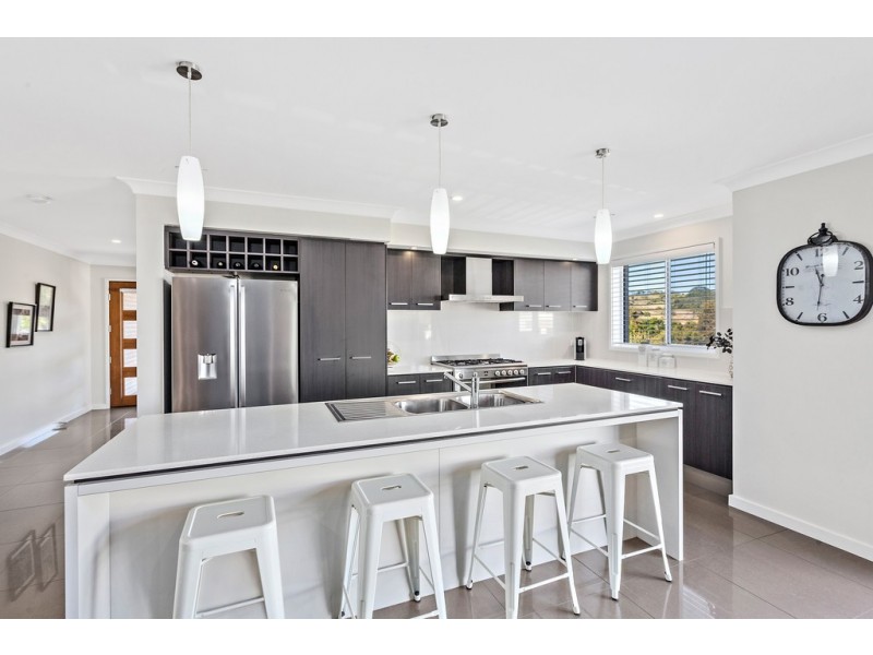 1 St Andrews Parkway, Shell Cove NSW 2529