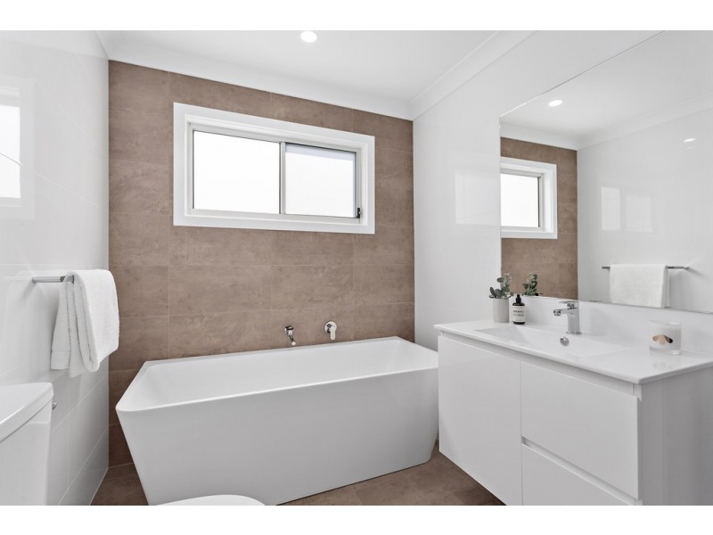 11 Cowries Avenue, Shell Cove NSW 2529